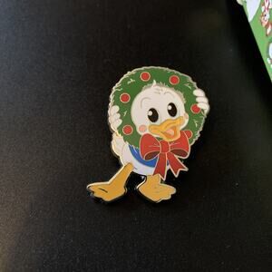 Disney Christmas Cutie Holiday Mystery Pin DONALD DUCK 2021 New